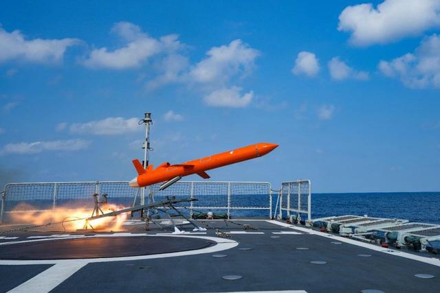 风暴登录：蓝天配战舰！海上实战演习动如风雷